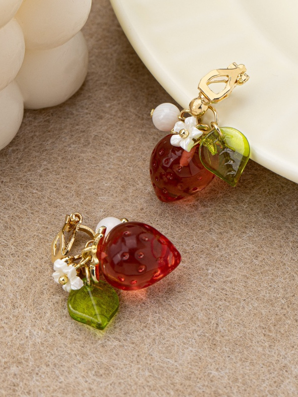 Cute Stberry Fruit Ear Cuffs f - огляд і ціна Ear Cuff No Piercing