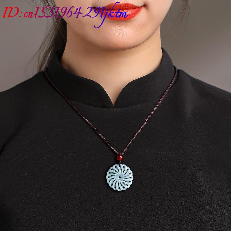 Burmese Jadeite Flower Pendant - огляд і ціна Necklace Pendant