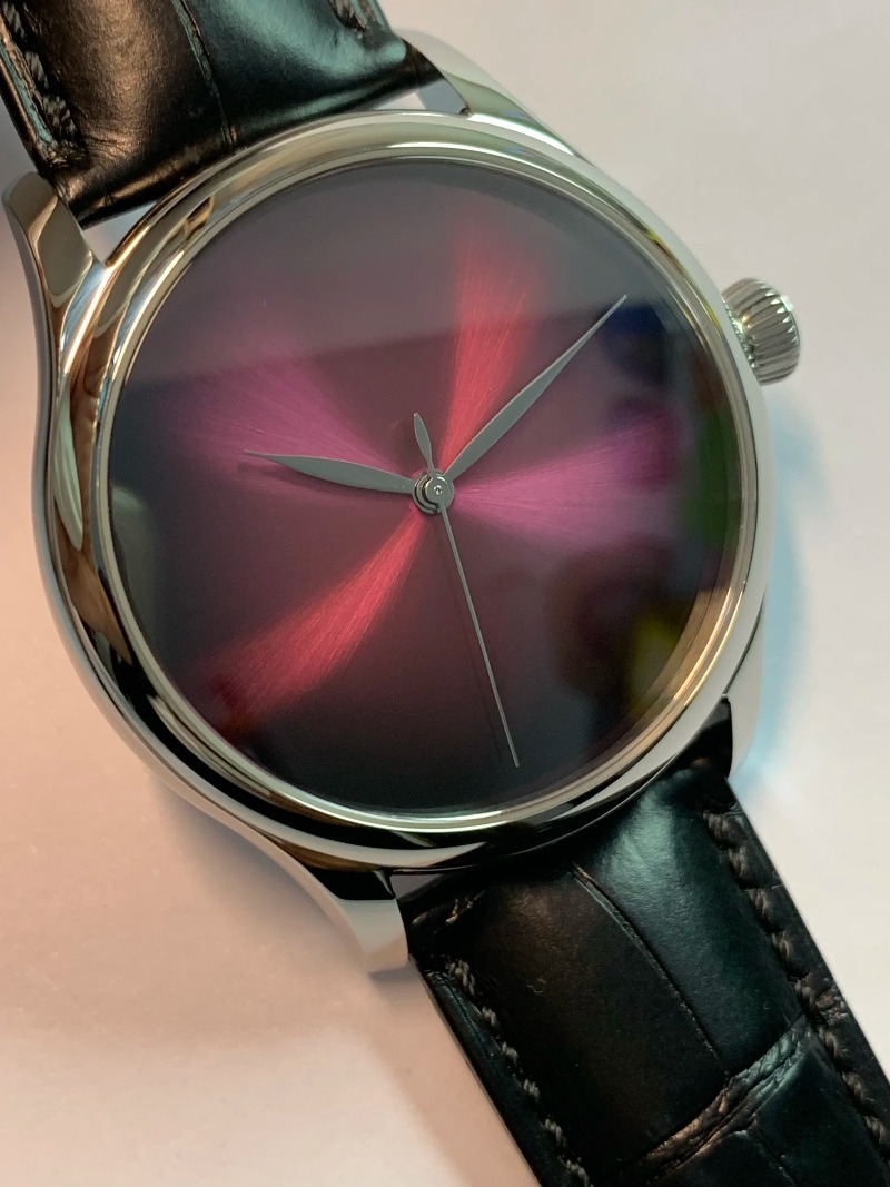 Wordless Book, Swiss Fine Grin - огляд і ціна Jewellery Watches